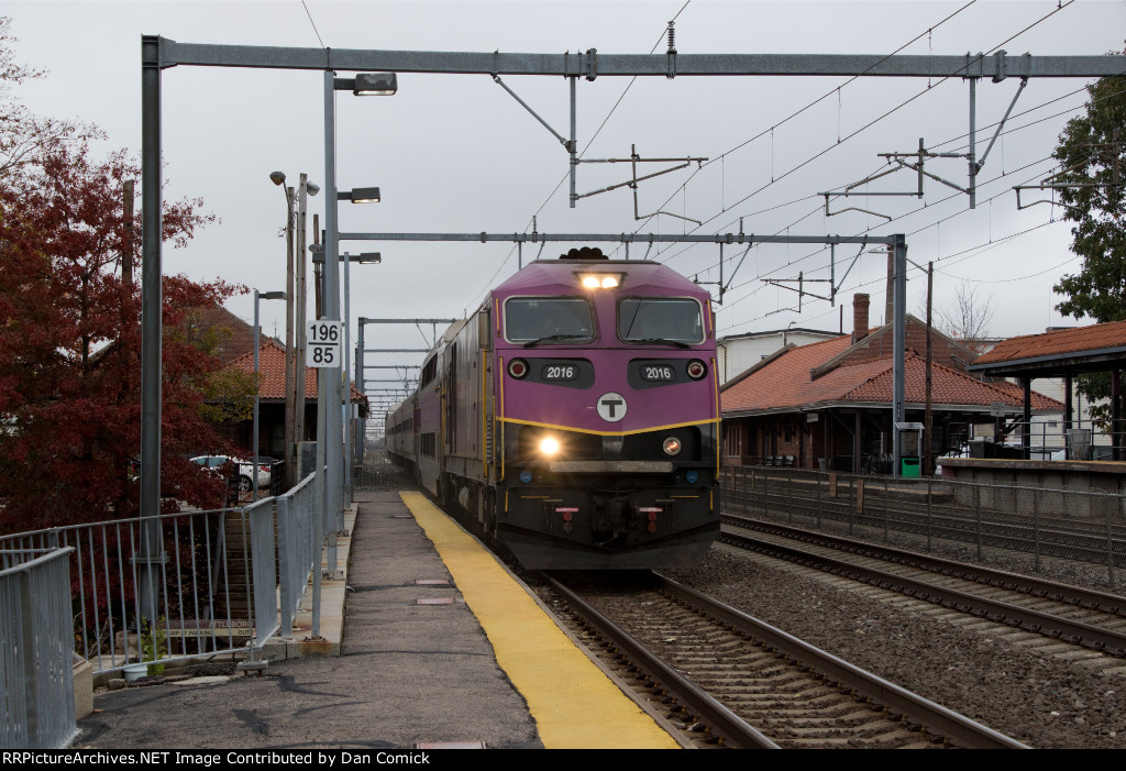 MBTA 2016 Leads #819 at Attleboro